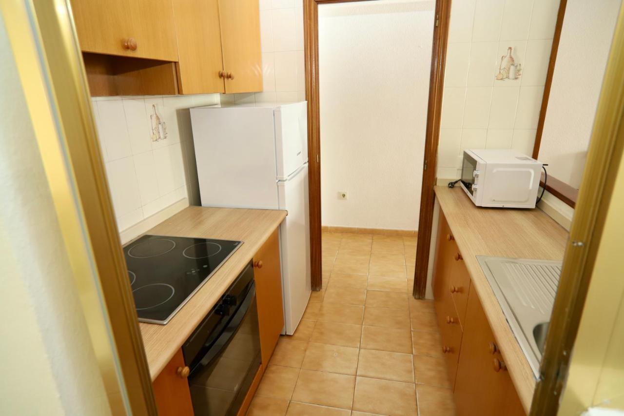 Apartamentos Torre Gerona Benidorm Kültér fotó