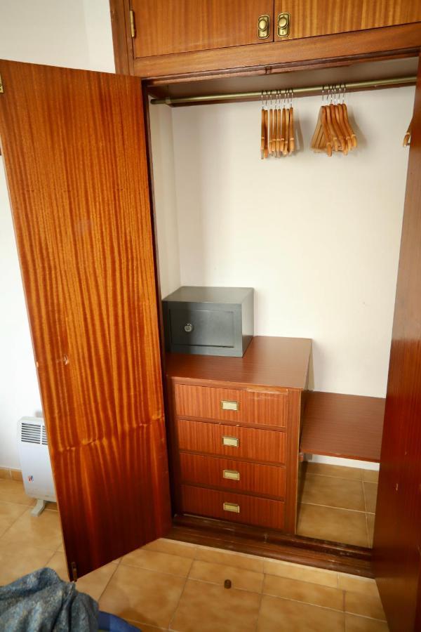 Apartamentos Torre Gerona Benidorm Kültér fotó