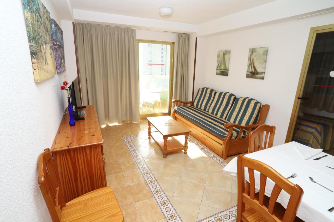 Apartamentos Torre Gerona Benidorm Kültér fotó
