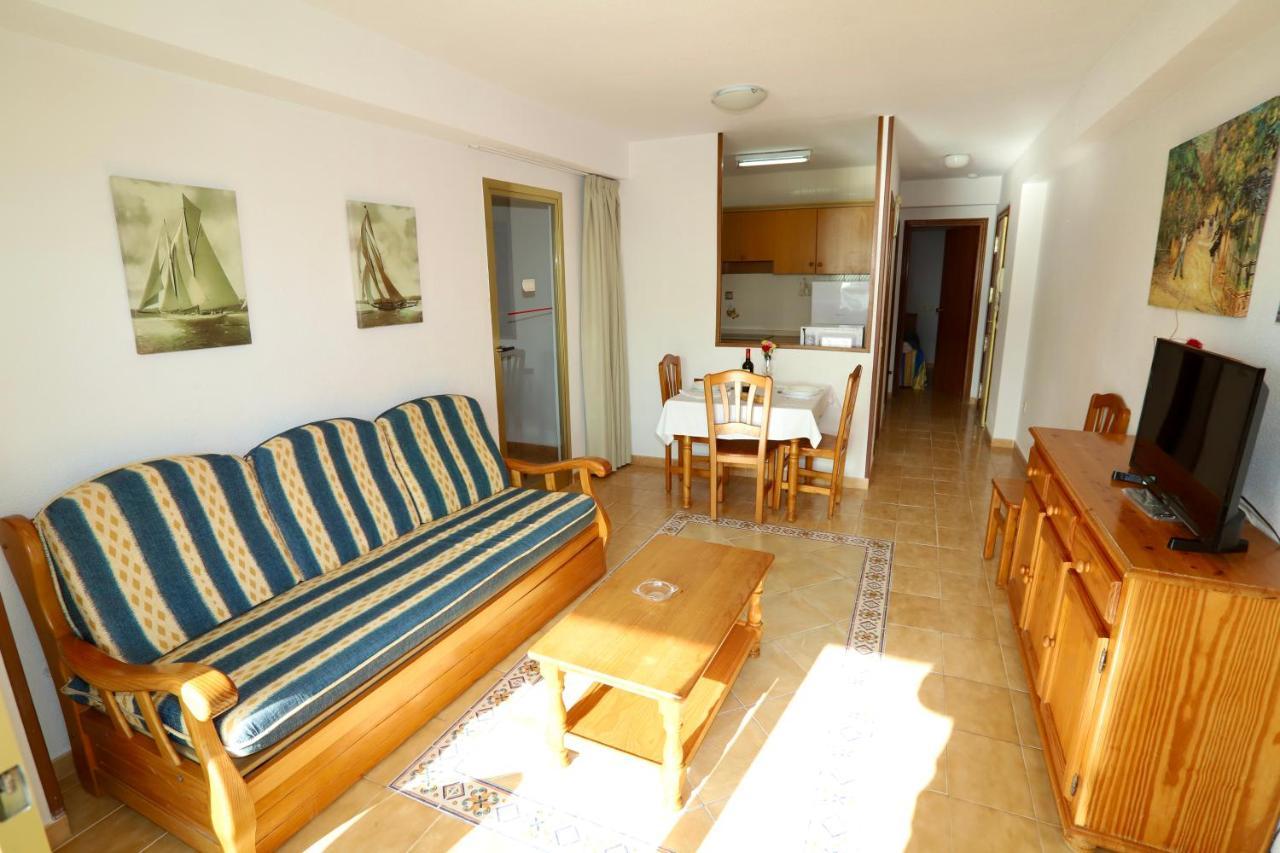 Apartamentos Torre Gerona Benidorm Kültér fotó