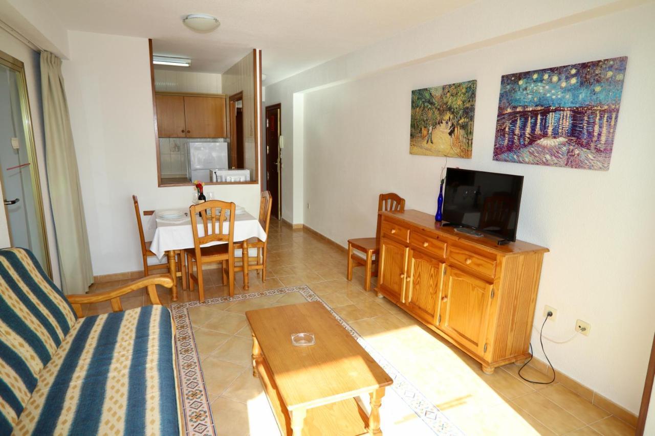 Apartamentos Torre Gerona Benidorm Kültér fotó